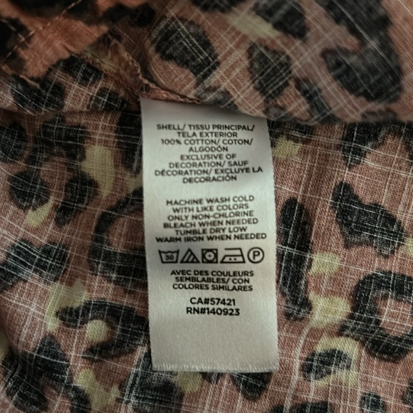 LOFT Leopard Print Cutout Back Ruffle Blouse Large - Picture 9 of 9